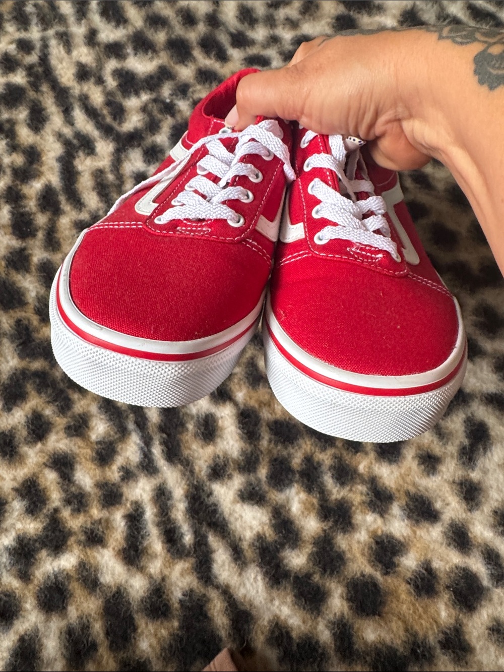 Vans Red Canvas Low-Top Sneakers with White Stripe - Picture 4 of 4